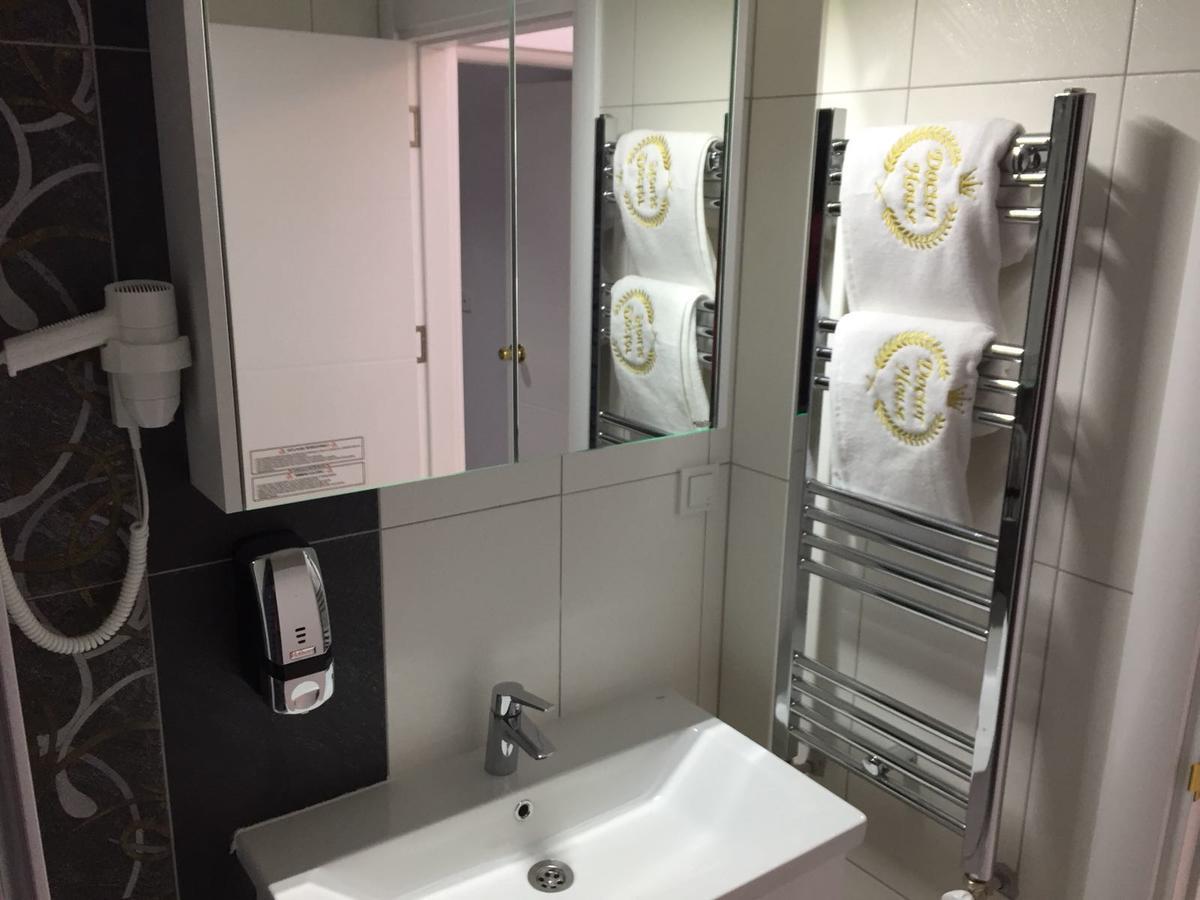 Doctor House Hotel Talas 外观 照片